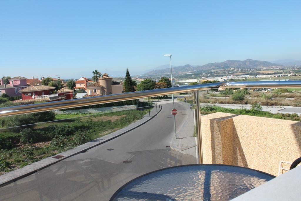 Hotel Miguel Sanchez Alhaurín de la Torre Esterno foto